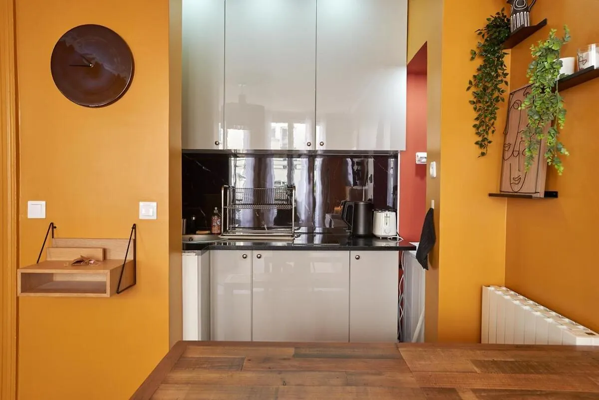 Lovely Flat Marais - Orange باريس